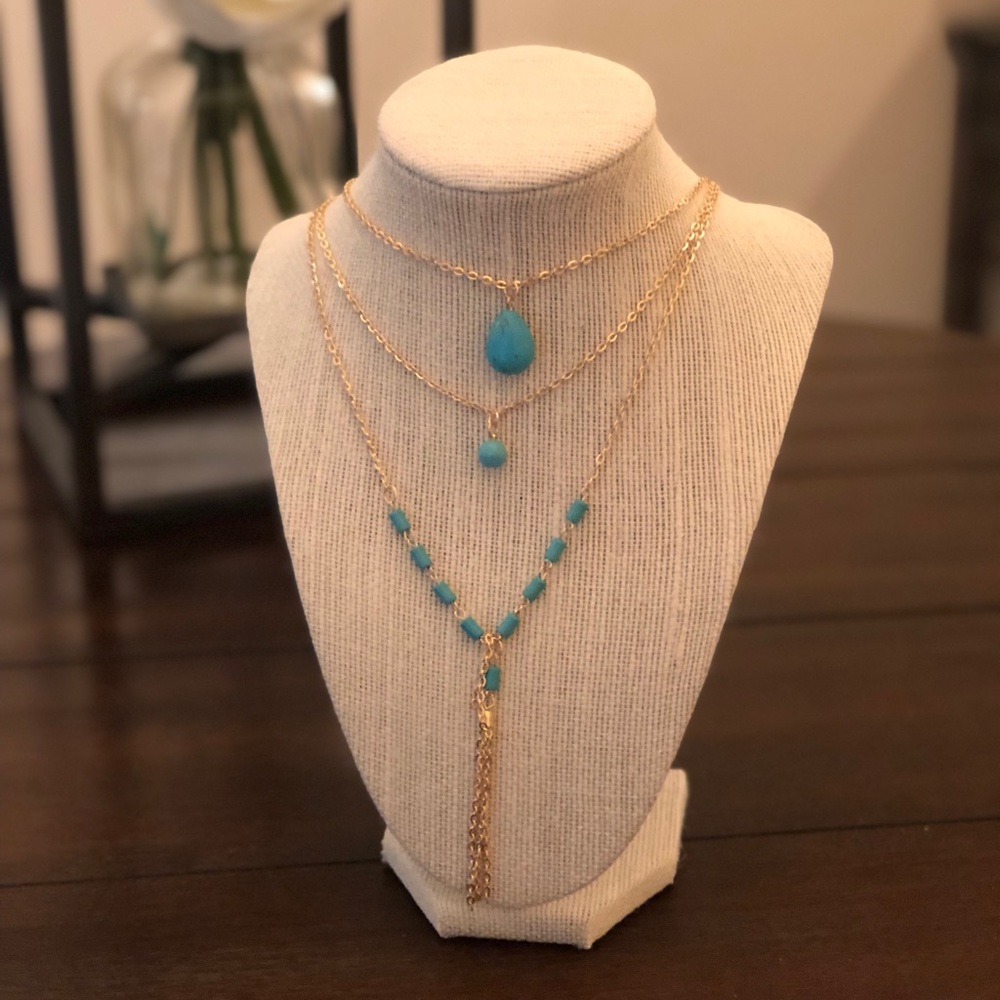 3/$15 Turquoise 3-tier necklace